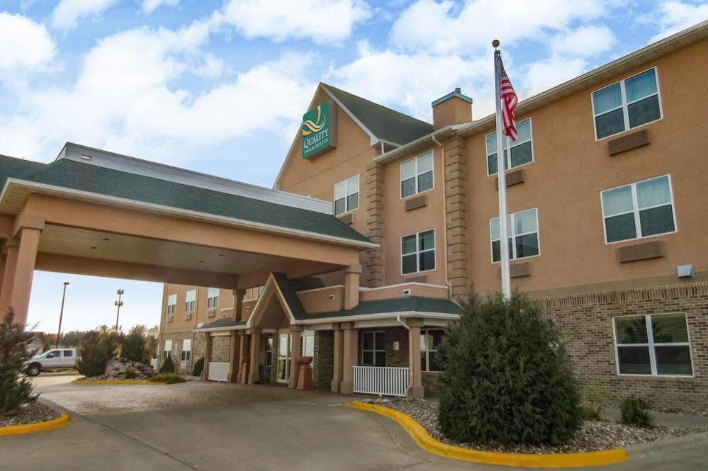 Badlands Inn&Suites Dickinson Exterior foto